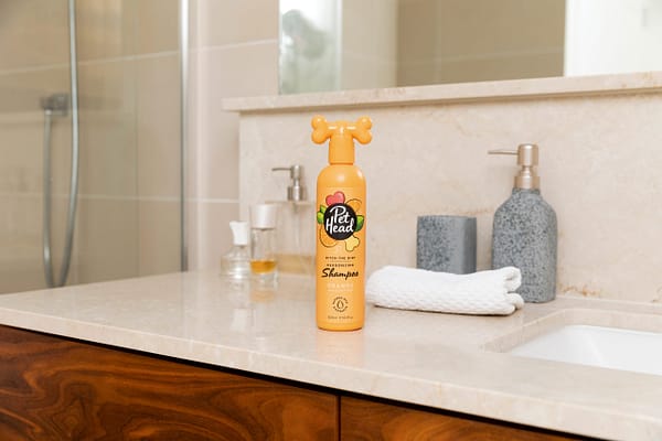 PET-397_HR_MASTER_Ditch the dirt shampoo UK PET-397_HR_MASTER_Ditch the dirt shampoo UK